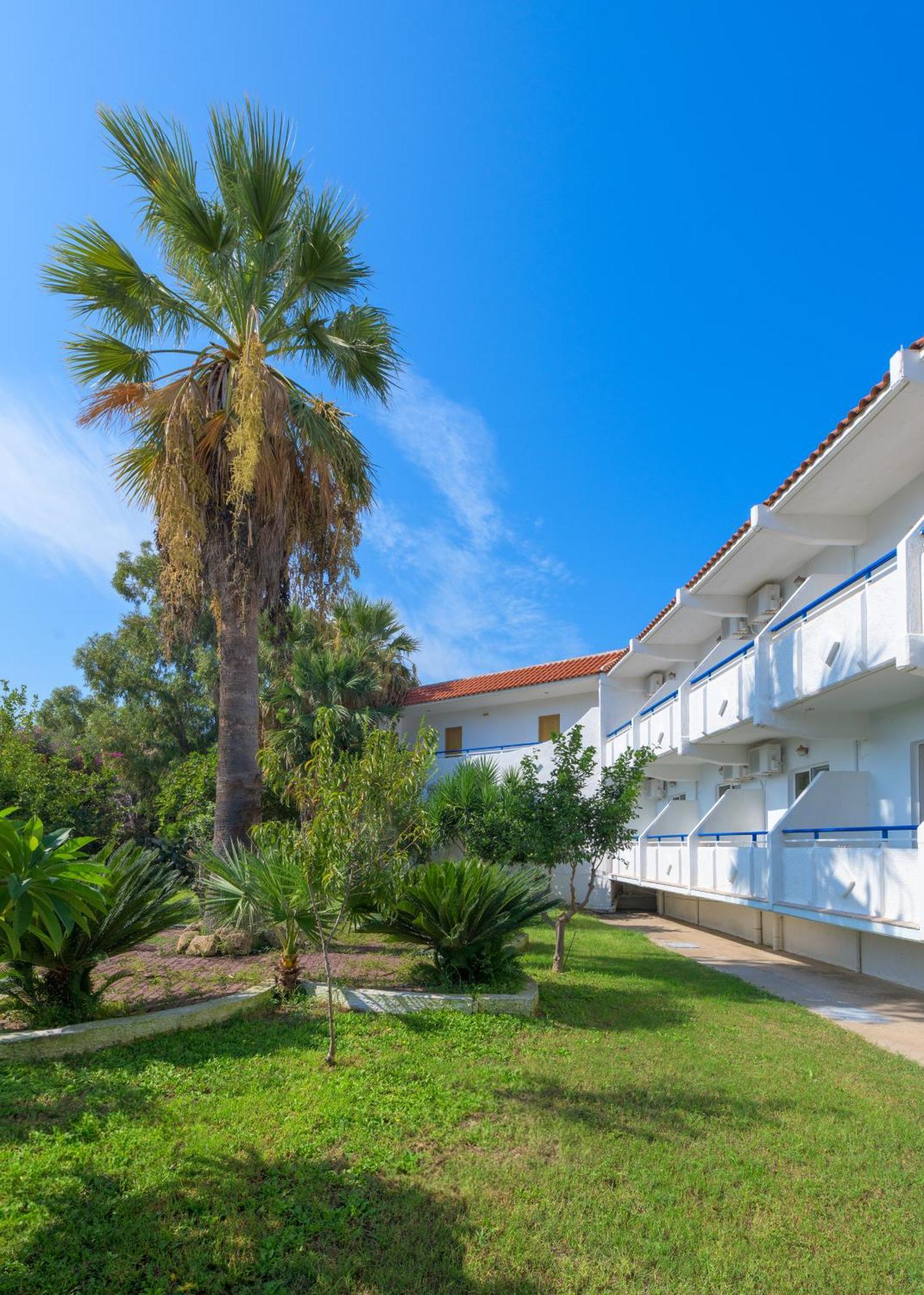 Nirvana Beach Hotel Theológos 외부 사진