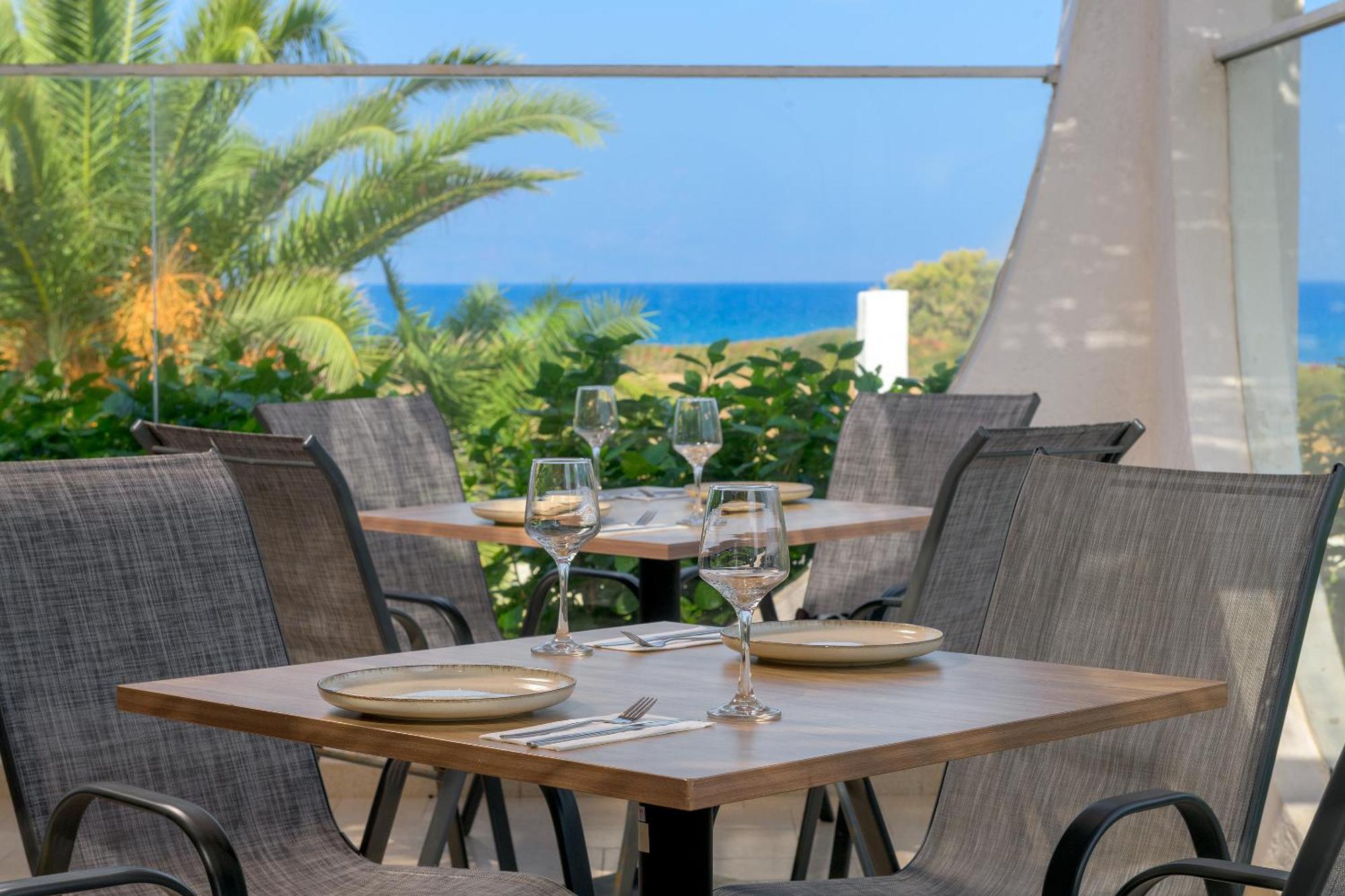 Nirvana Beach Hotel Theológos 외부 사진